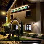 & Restaurant Pod Kastany Hotell Krupka