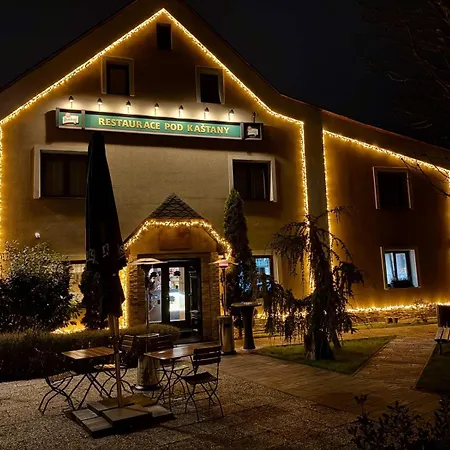 & Restaurant Pod Kastany Krupka