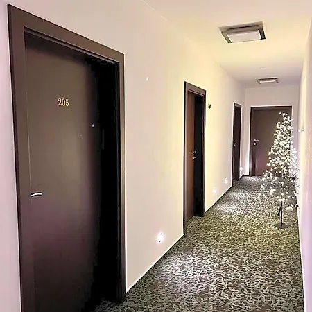 Szálloda & Restaurant Pod Kastany Krupka
