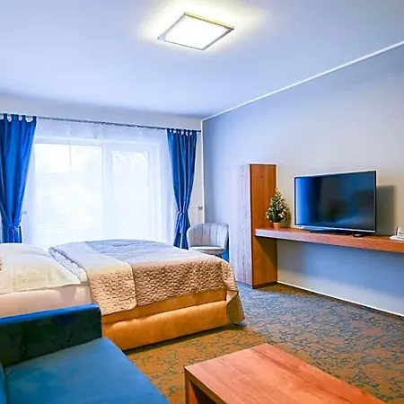 & Restaurant Pod Kastany Szálloda Krupka