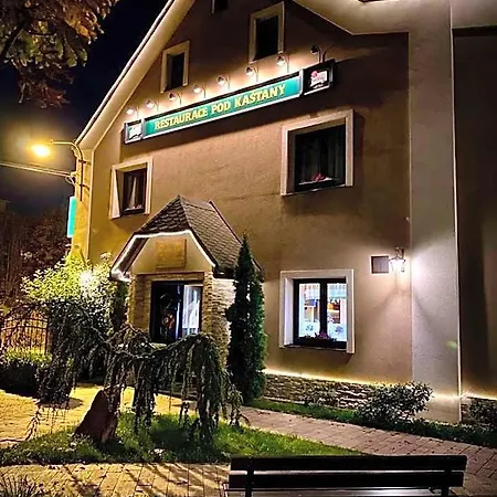 & Restaurant Pod Kastany Szálloda 3*
