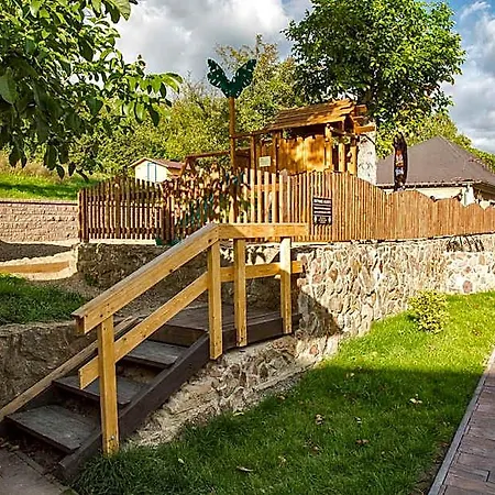 & Restaurant Pod Kastany