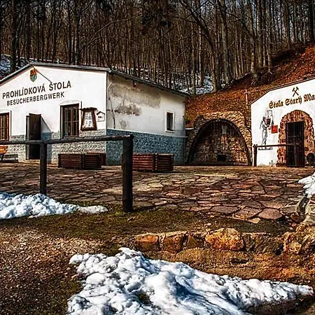 Szálloda & Restaurant Pod Kastany Krupka