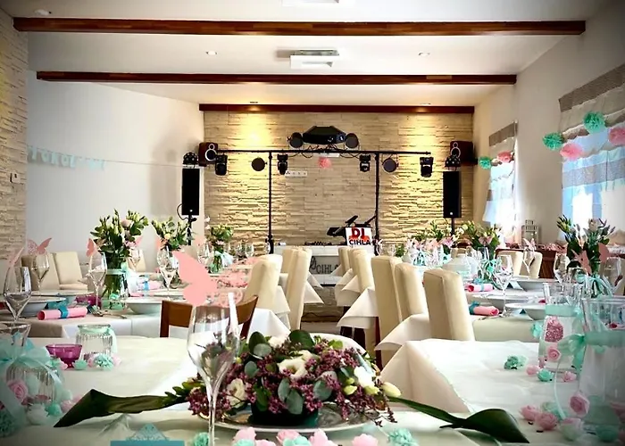 Hotel & Restaurant Pod Kastany 3*