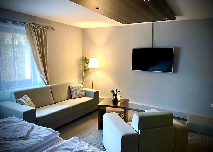 Hotel & Restaurant Pod Kastany Krupka