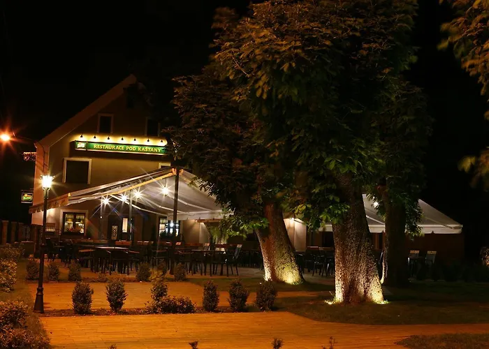 & Restaurant Pod Kastany